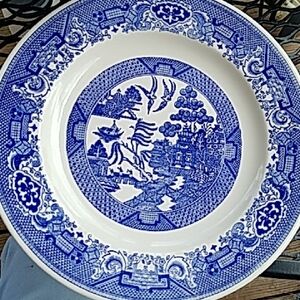 NO ID. Blue and White Porcelain Dinner Plate - 10"